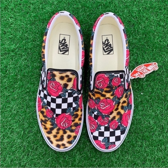 Vans Classic Slip On Rose Animal Checkerboard - Picture 2 of 6